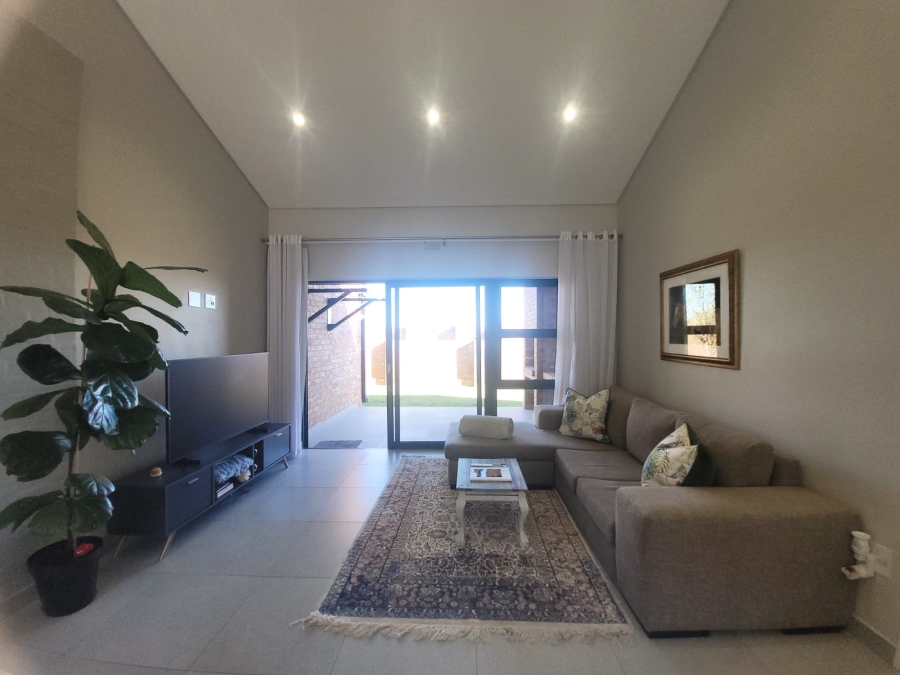 2 Bedroom Property for Sale in Van Der Hoff Park North West